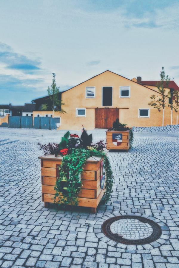 La Toskana Apartment Ihr Rueckzugsort Am Regen Zeitlarn Exterior foto